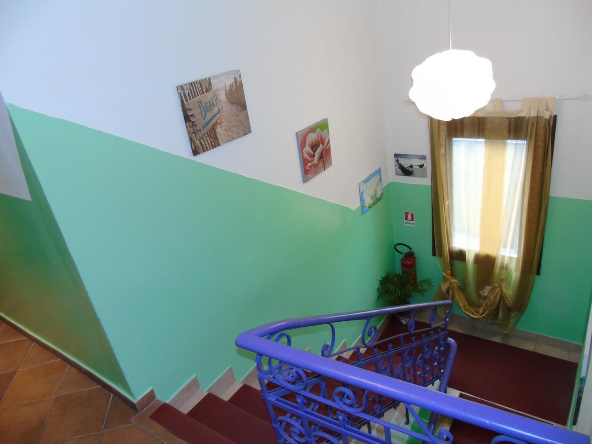 Hotel Rainbow أرما دي تاجيا المظهر الخارجي الصورة